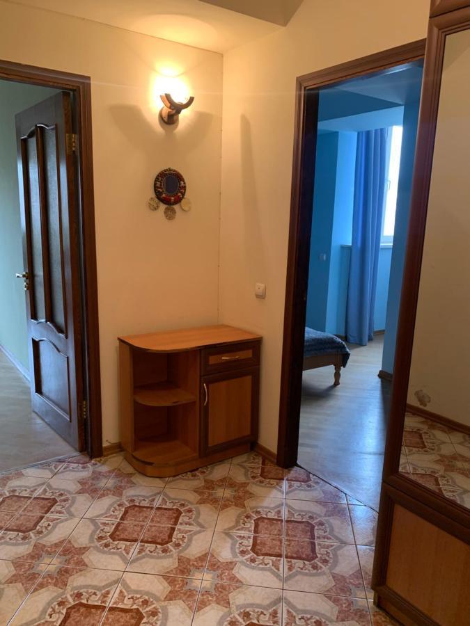 Cozy Apartment Near Republic Square 예레반 외부 사진